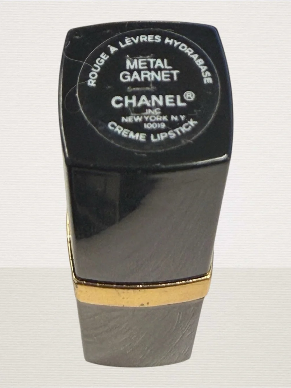 CHANEL Metal Garnet Creme Lipstick in Black & Gold Case